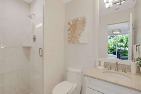 Condo in Miami Beach, Florida, 3 bedrooms  № 2040880 - photo 21