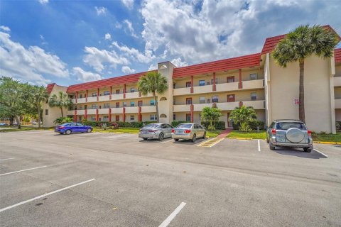 Condo in Sunrise, Florida, 2 bedrooms  № 2190708