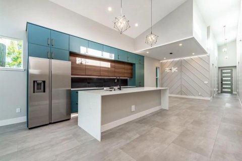 Casa en venta en Orlando, Florida, 4 dormitorios, 202.25 m2 № 1837656 - foto 3