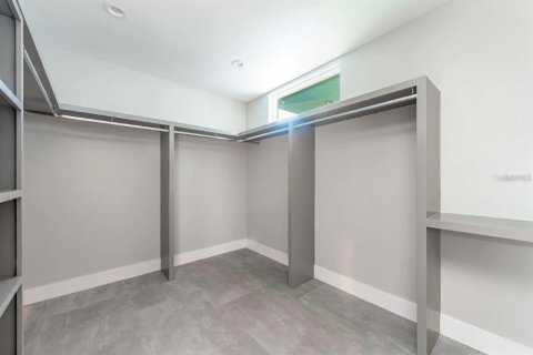 Casa en venta en Orlando, Florida, 4 dormitorios, 202.25 m2 № 1837656 - foto 11