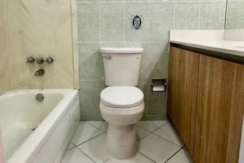 Купить кондоминиум в Лодерхилл, Флорида 3 комнаты, 101.45м2, № 2169844 - фото 20
