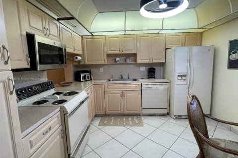 Condo à Tamarac, Floride, 2 chambres № 2089049