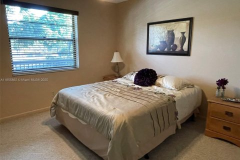 Купить кондоминиум в Тамарак, Флорида 2 спальни, 117.99м2, № 2089049 - фото 5