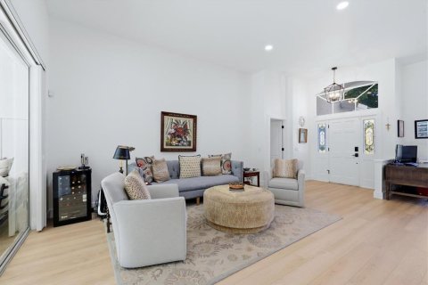 House in Sarasota, Florida 3 bedrooms, 200.2 sq.m. № 2356121 - photo 8