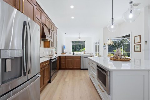 House in Sarasota, Florida 3 bedrooms, 200.2 sq.m. № 2356121 - photo 11
