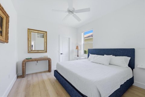 House in Sarasota, Florida 3 bedrooms, 200.2 sq.m. № 2356121 - photo 24