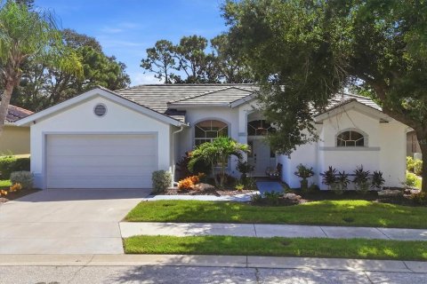 House in Sarasota, Florida 3 bedrooms, 200.2 sq.m. № 2356121