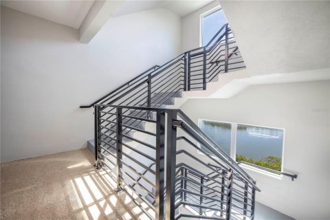 Copropriété à louer à Indian Shores, Floride: 4 chambres, 221.85 m2 № 218572 - photo 5