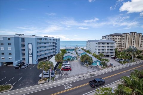 Copropriété à louer à Indian Shores, Floride: 4 chambres, 221.85 m2 № 218572 - photo 4