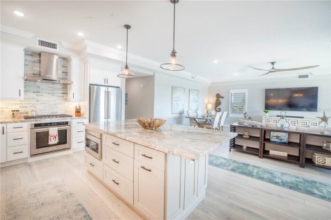 Copropriété à louer à Indian Shores, Floride: 4 chambres, 221.85 m2 № 218572 - photo 13