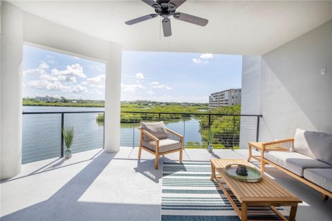 Copropriété à louer à Indian Shores, Floride: 4 chambres, 221.85 m2 № 218572 - photo 23