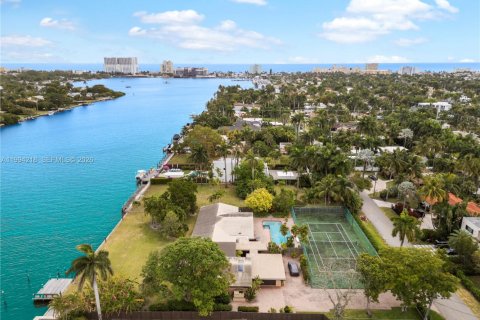 Terreno en venta en Hollywood, Florida № 2055854 - foto 6