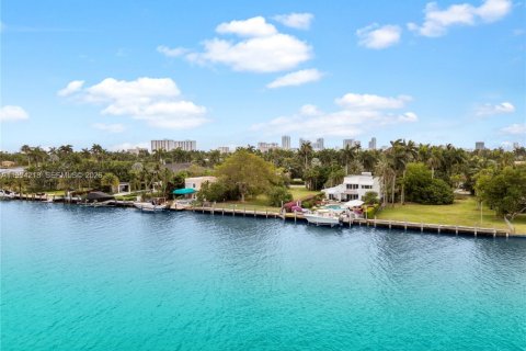 Terreno en venta en Hollywood, Florida № 2055854 - foto 21