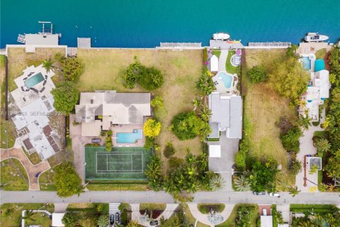 Terreno en venta en Hollywood, Florida № 2055854 - foto 8