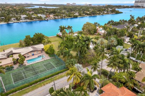 Terreno en venta en Hollywood, Florida № 2055854 - foto 7