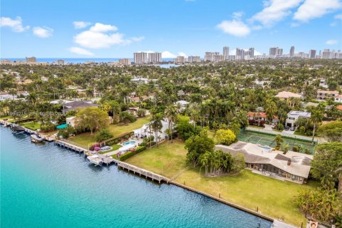 Terreno en venta en Hollywood, Florida № 2055854 - foto 12