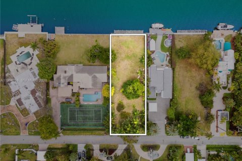 Terreno en venta en Hollywood, Florida № 2055854 - foto 9