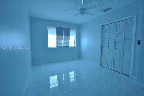 Снять в аренду виллу или дом в Пайнкрест, Флорида 2 спальни, № 2006451 - фото 13