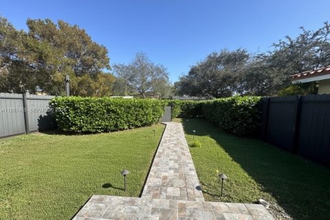 Снять в аренду виллу или дом в Пайнкрест, Флорида 2 спальни, № 2006451 - фото 2