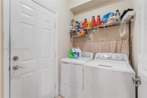 Villa ou maison à vendre à Homestead, Floride: 5 chambres, 233.56 m2 № 2177937 - photo 21