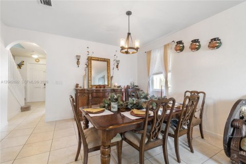 Villa ou maison à vendre à Homestead, Floride: 5 chambres, 233.56 m2 № 2177937 - photo 11