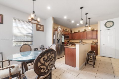 Villa ou maison à vendre à Homestead, Floride: 5 chambres, 233.56 m2 № 2177937 - photo 17
