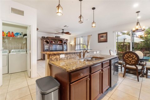 Villa ou maison à vendre à Homestead, Floride: 5 chambres, 233.56 m2 № 2177937 - photo 19