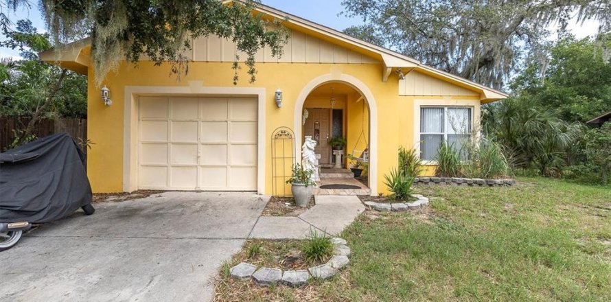 Casa en Tarpon Springs, Florida 3 dormitorios, 149.11 m2 № 1909835