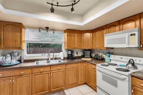 Casa en venta en Tarpon Springs, Florida, 3 dormitorios, 149.11 m2 № 1909835 - foto 9