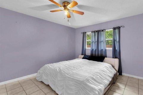 House in Tarpon Springs, Florida 3 bedrooms, 149.11 sq.m. № 1909835 - photo 11