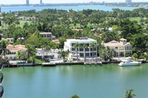 Condominio en alquiler en Miami Beach, Florida, 1 dormitorio, 76.55 m2 № 2026392 - foto 23