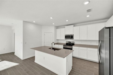 Casa en alquiler en Ocala, Florida, 4 dormitorios, 188.41 m2 № 1846638 - foto 16