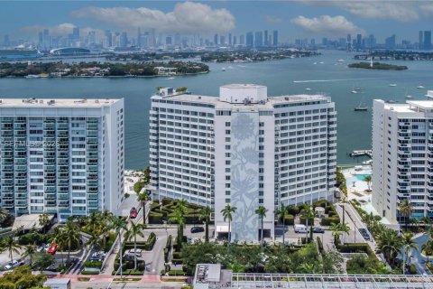 Condominio en venta en Miami Beach, Florida, 45.8 m2 № 2031263 - foto 2