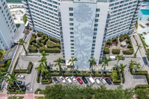Condominio en venta en Miami Beach, Florida, 45.8 m2 № 2031263 - foto 3