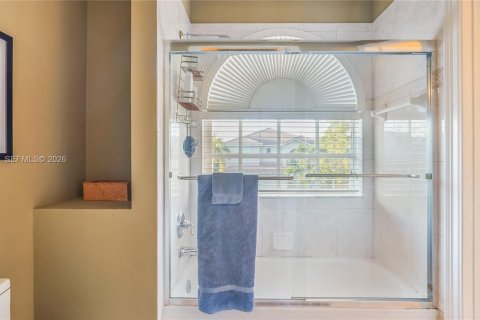 Casa en venta en Miramar, Florida, 6 dormitorios, 332.03 m2 № 2056629 - foto 26