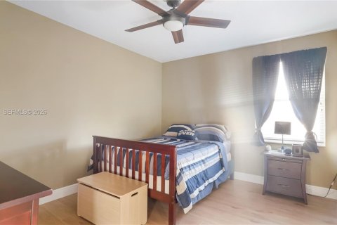 Casa en venta en Miramar, Florida, 6 dormitorios, 332.03 m2 № 2056629 - foto 23