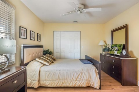 Casa en venta en Miramar, Florida, 6 dormitorios, 332.03 m2 № 2056629 - foto 28