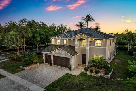 Casa en venta en Miramar, Florida, 6 dormitorios, 332.03 m2 № 2056629 - foto 7
