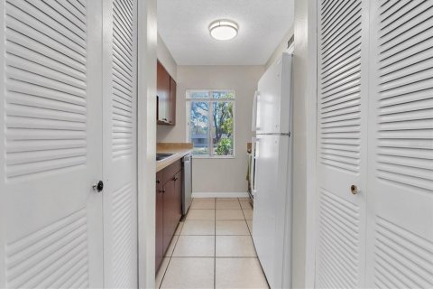 Copropriété à vendre à Tampa, Floride: 2 chambres, 99.78 m2 № 1912875 - photo 8