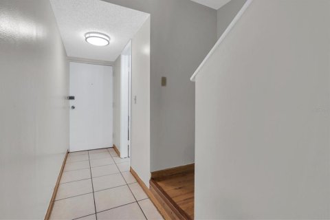 Copropriété à vendre à Tampa, Floride: 2 chambres, 99.78 m2 № 1912875 - photo 3