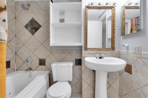 Copropriété à vendre à Tampa, Floride: 2 chambres, 99.78 m2 № 1912875 - photo 19