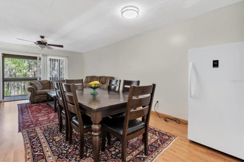 Copropriété à vendre à Tampa, Floride: 2 chambres, 99.78 m2 № 1912875 - photo 6