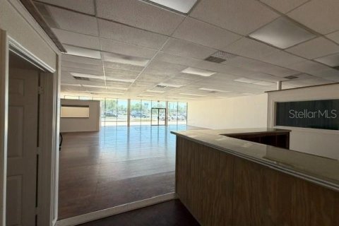 Immobilier commercial à louer à Leesburg, Floride: 2074.51 m2 № 2420239 - photo 5