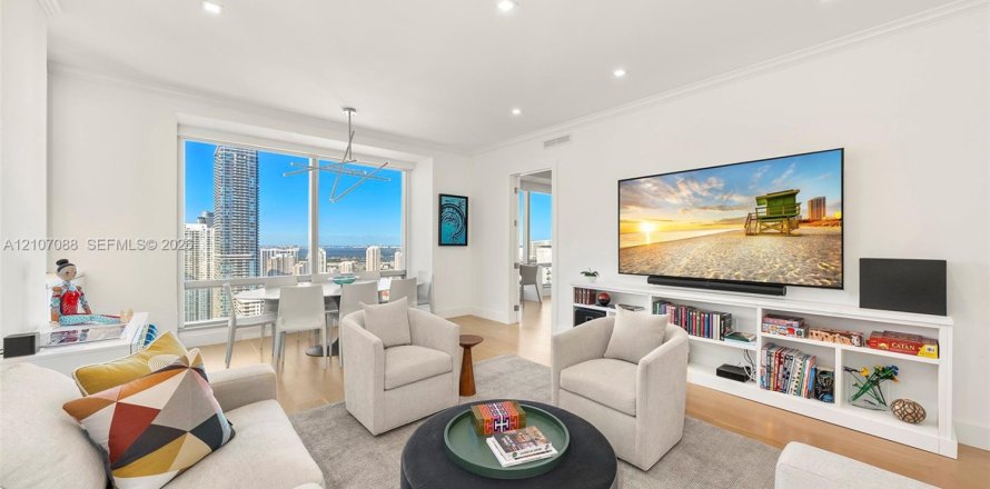 Condo in Miami, Florida, 1 bedroom  № 2420752