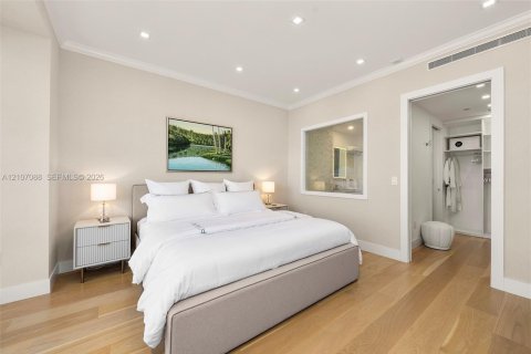 Condo in Miami, Florida, 1 bedroom  № 2420752 - photo 17