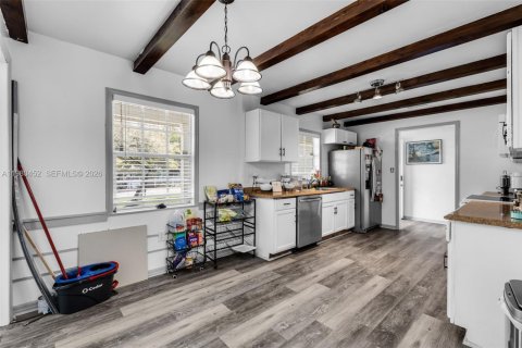 House in Winter Haven, Florida 4 bedrooms № 2043984 - photo 10