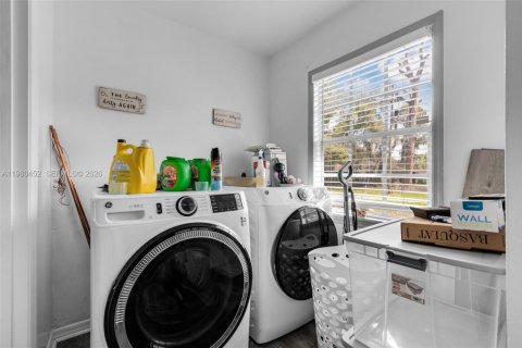 House in Winter Haven, Florida 4 bedrooms № 2043984 - photo 26