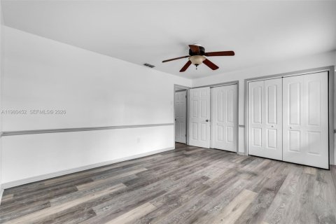 House in Winter Haven, Florida 4 bedrooms № 2043984 - photo 15