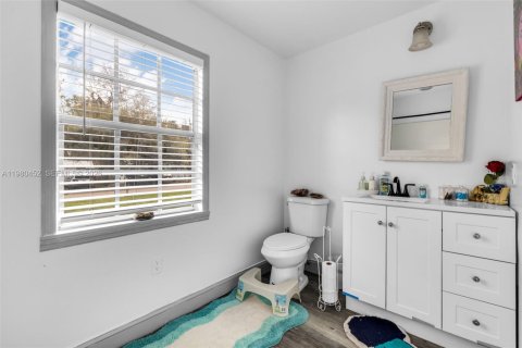 House in Winter Haven, Florida 4 bedrooms № 2043984 - photo 24