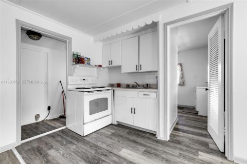 House in Winter Haven, Florida 4 bedrooms № 2043984 - photo 30